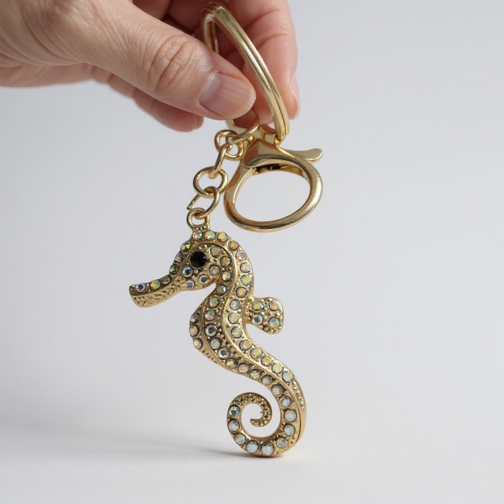 Mint Seahorse Rhinestone Seahorse Bag Charm Keychain AB Crystals NWT 3/$15 ✨ - Picture 3 of 3
